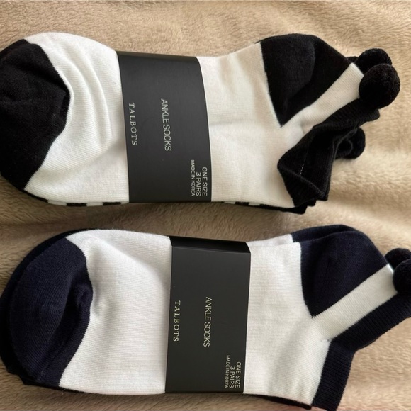 Talbots Accessories - Talbots Casual Ankle Socks - Black/White and Navy/White sets